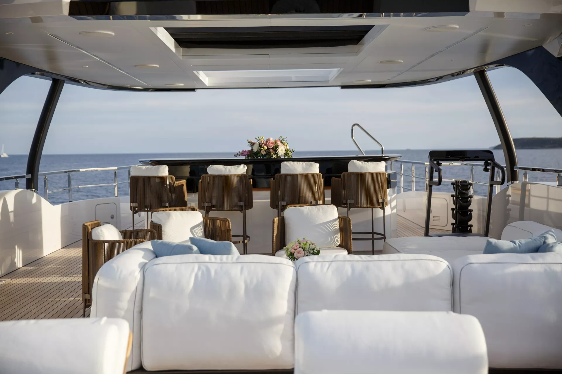 Premium Main Salon